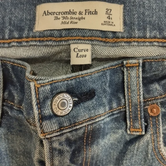 Abercrombie & Fitch 90's Straight Mid Rise Jeans - Picture 3 of 3